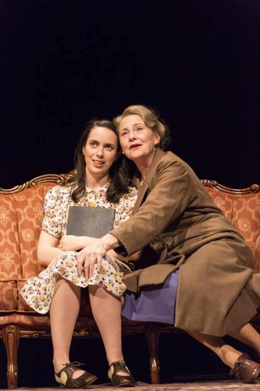 False hope in the glass menagerie by tennessee williams